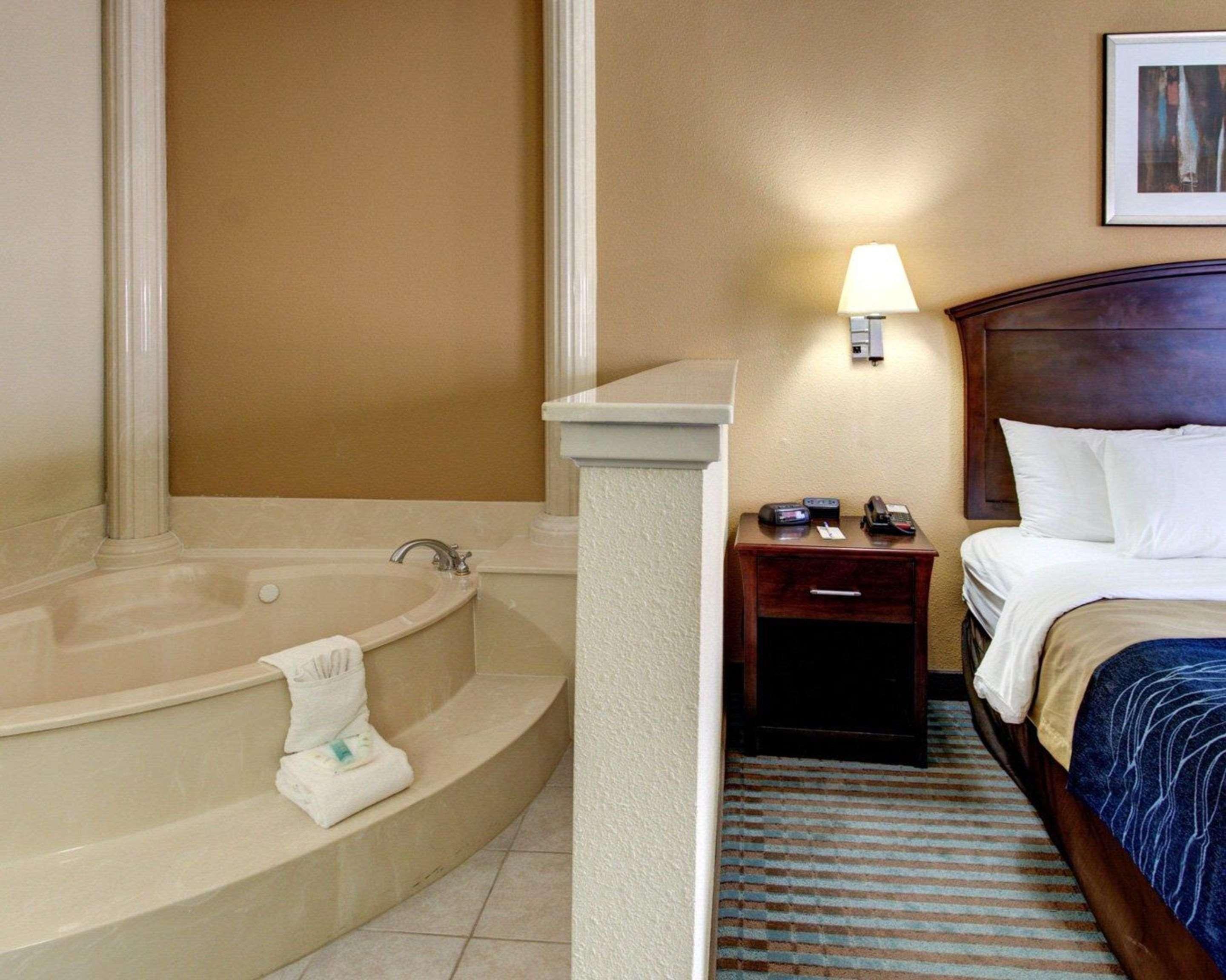 Comfort Inn Corsicana East Екстер'єр фото